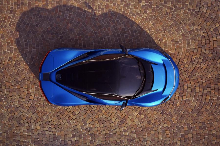 Pininfarina Battista Iconica 2019 года  (фото 21 из 25)